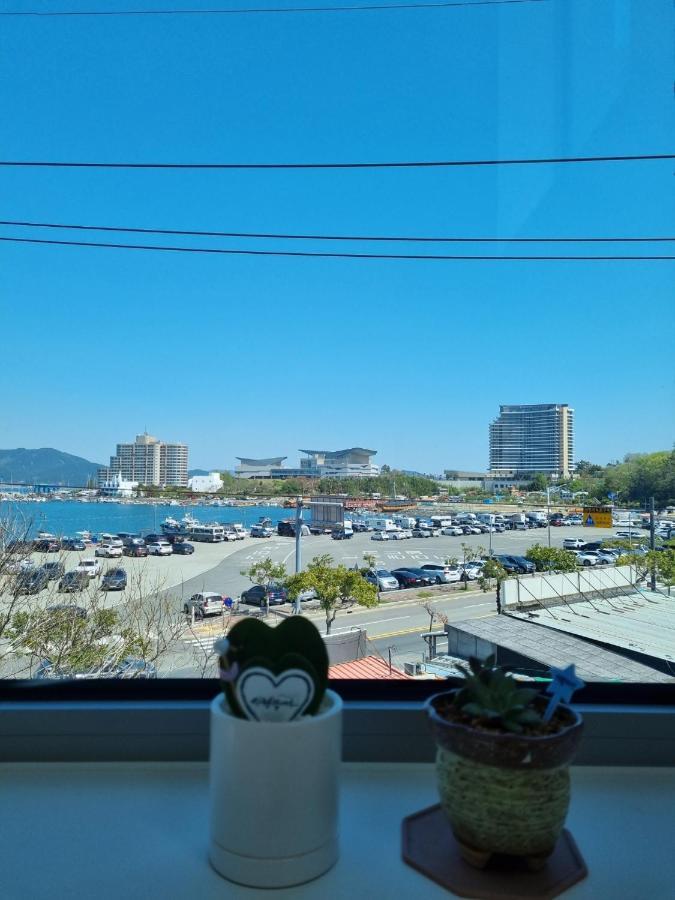 Laon On 37 Bed & Breakfast Tongyeong Exterior photo